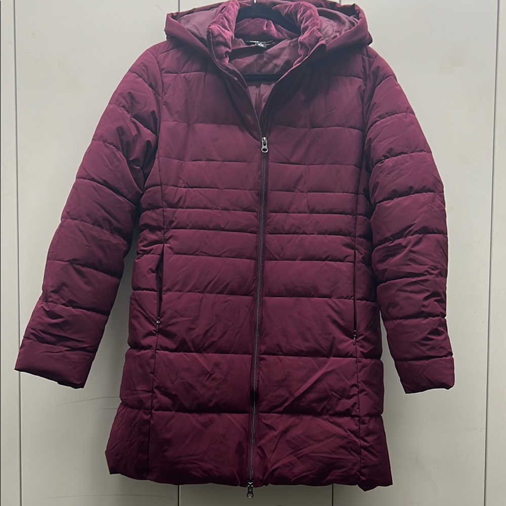 Swiss Tech Purple Puffer Coat with Hood and Quilted Design